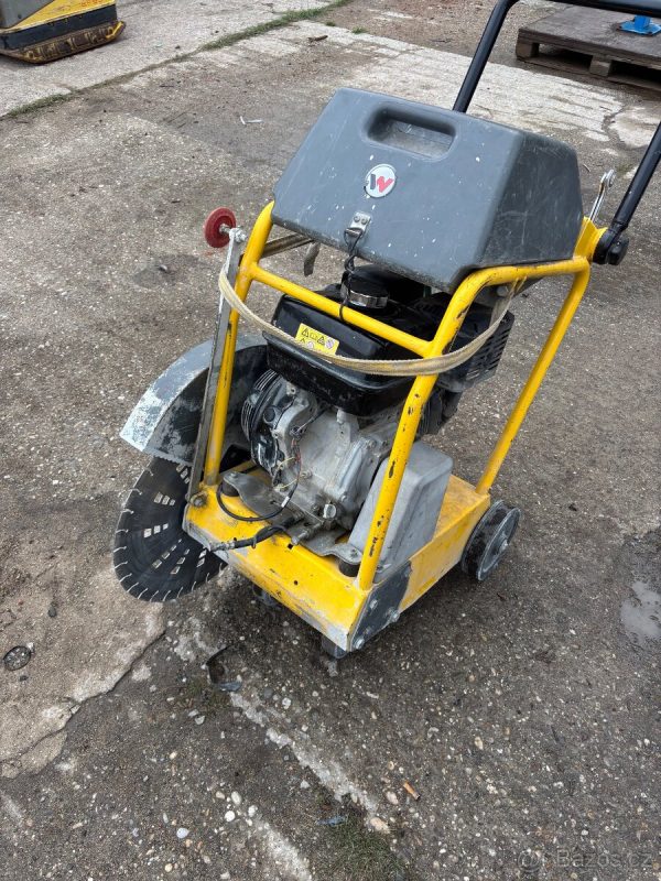 náhled Plně funkční řezačka Wacker BFS 1350 